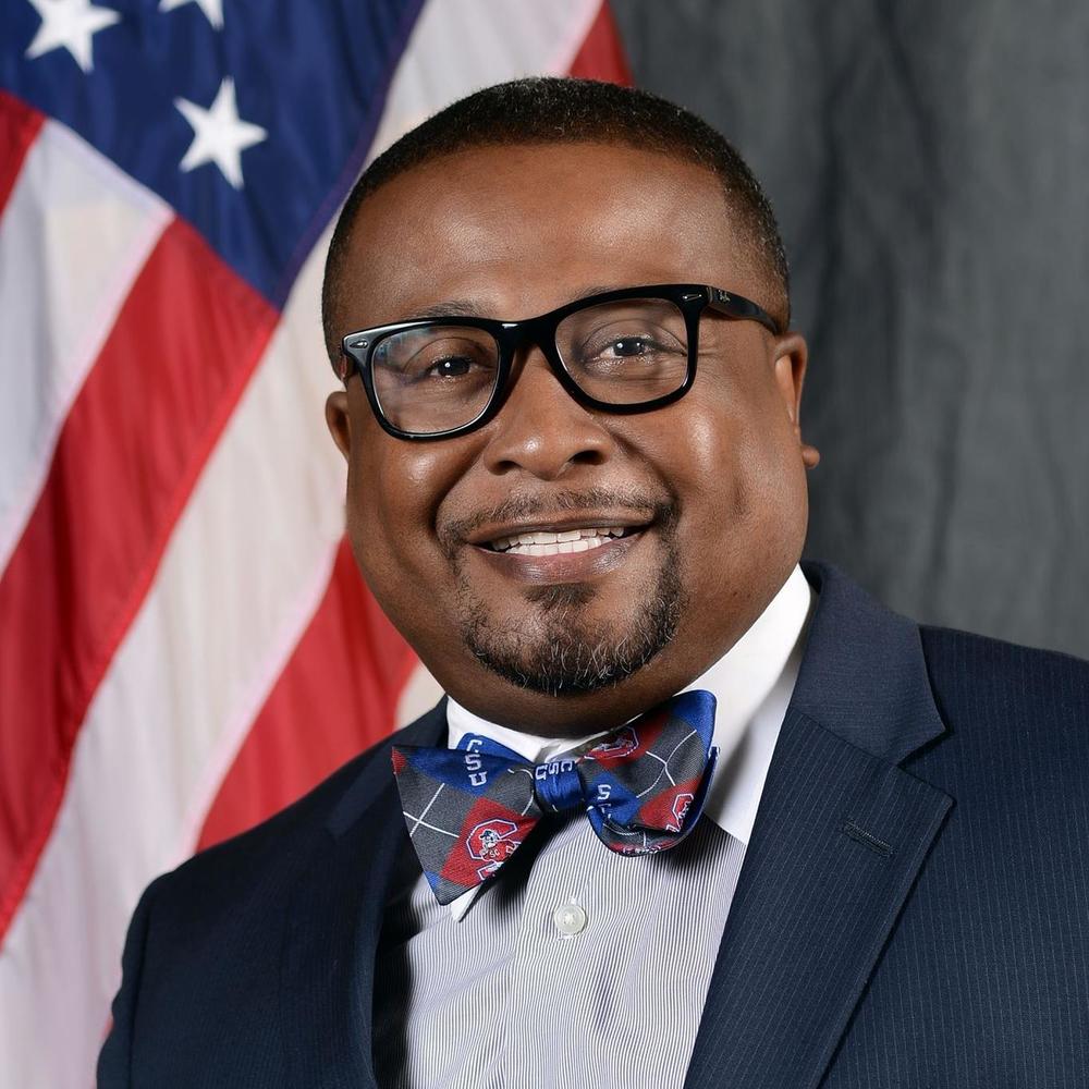 Meet your Posher, Thomas